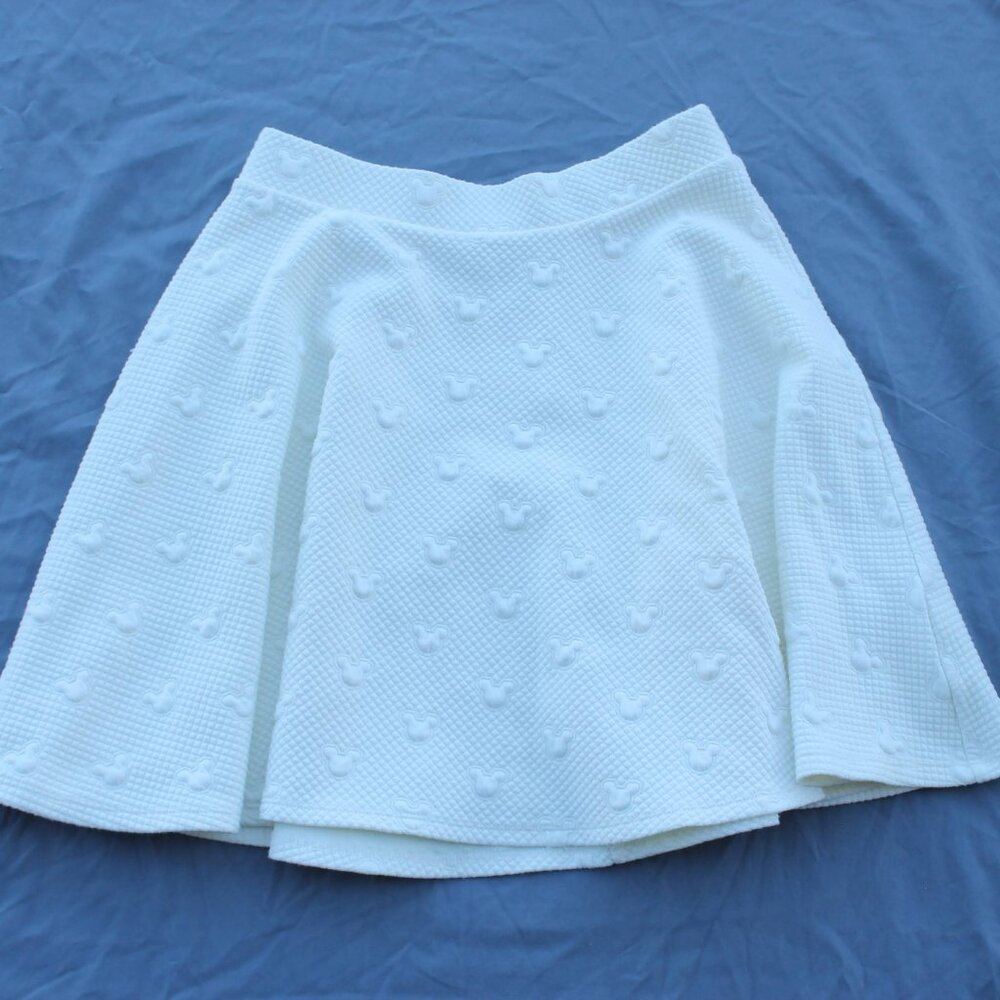 🐭Disney Collection by Lauren Conrad Small ivory flared skirt textured Mickey